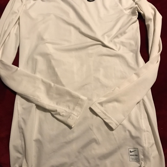 Nike too - Picture 1 of 3